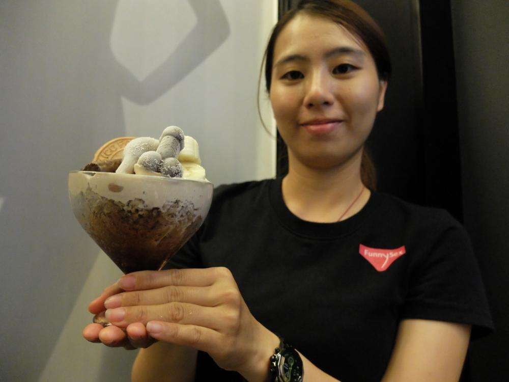 Restaurant Funny Sex