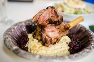 voila bistro-rasol de berbecut cu vinete si sos de linte