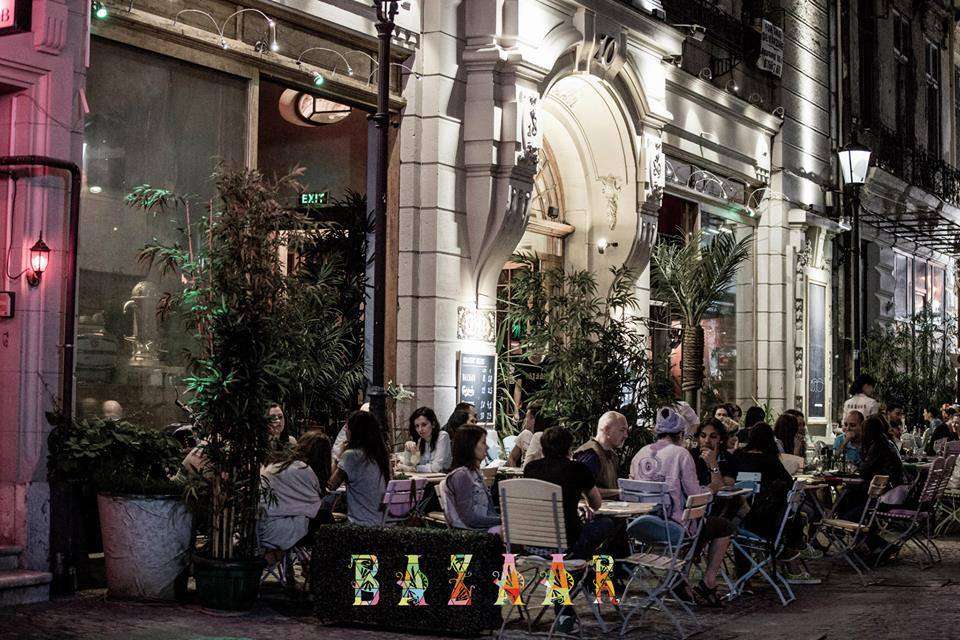 Bazaar // sursa foto: Facebook