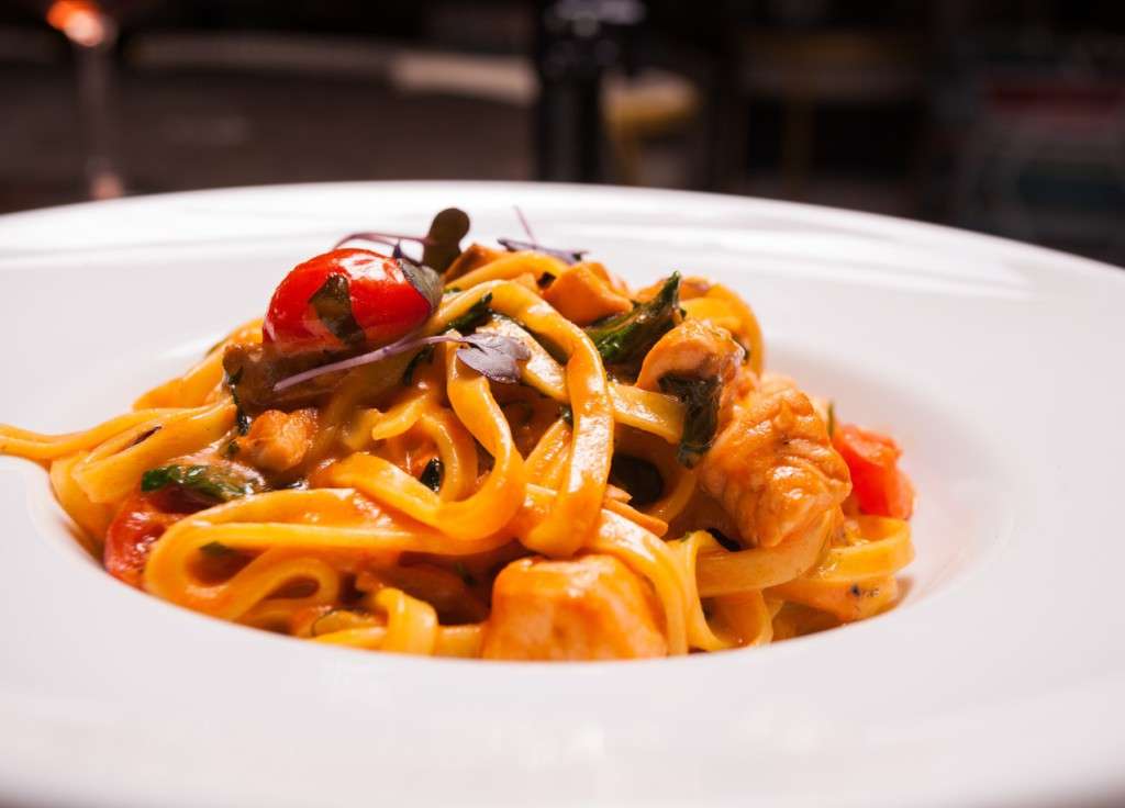 tagliatelle_cu_somon