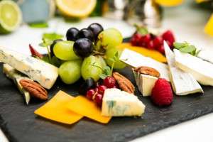 Platou cu mix branzeturi