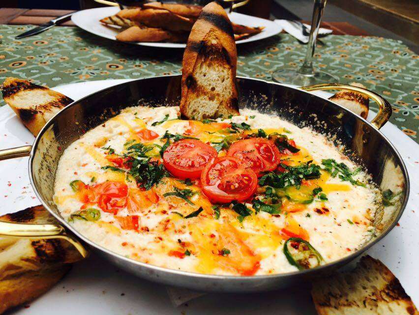 14 restaurante din Bucuresti in care mananci ca in vacanta