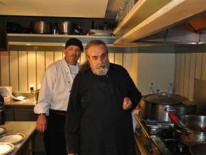 Calugarul Epifanios Mylopotaminos gateste la Bucuresti