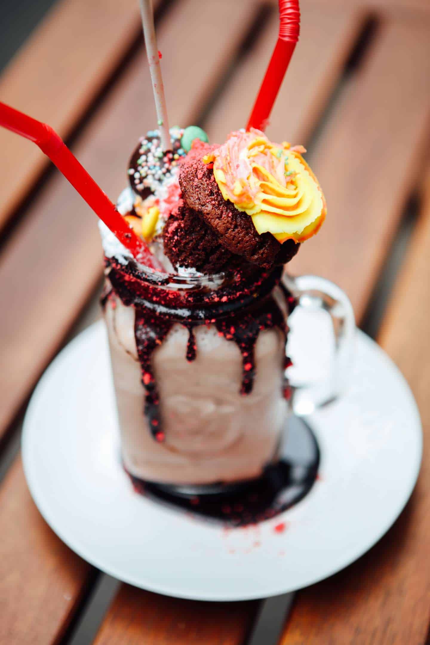 Freakshake Madness, combinatia scandalos de delicioasa dintre bautura si desert!