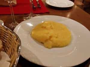 Un nou restaurant romanesc serios in Bucuresti