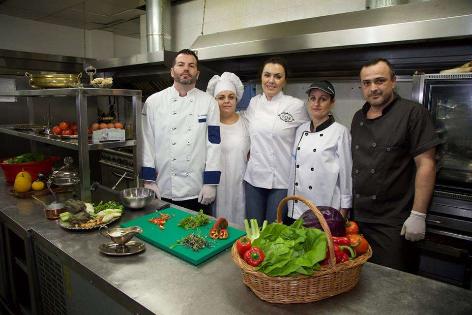 Ingrediente din bucataria Zexe – de vorba cu Amalia Consulea, bucatarul de la zahana si cherhana