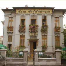 Ieri m-am impacat cu Casa Ardeleneasca (Caredy)!