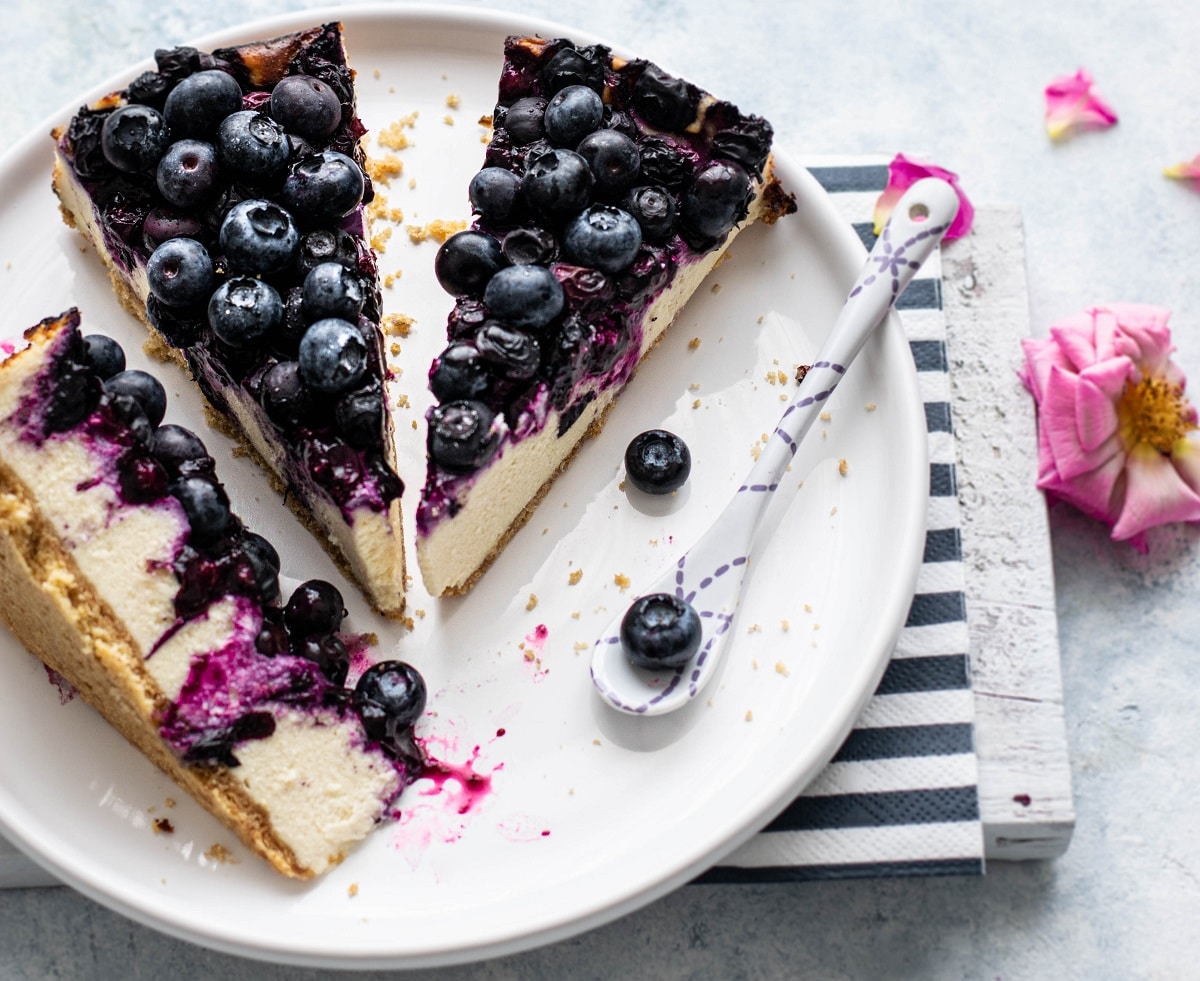 7 locuri unde poți mănânca un cheesecake delicios, în București