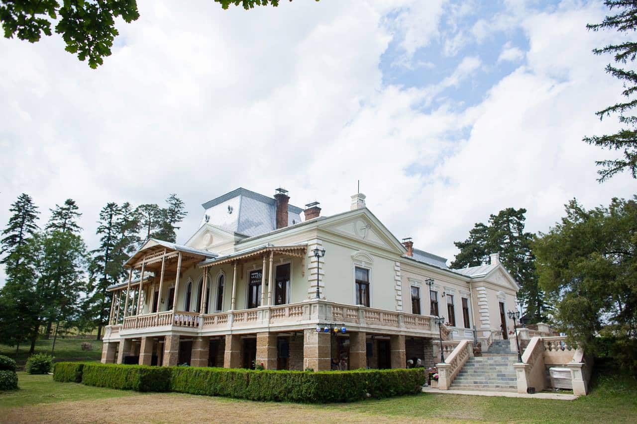 Conace din Romania de pus pe lista destinatiilor de vizitat