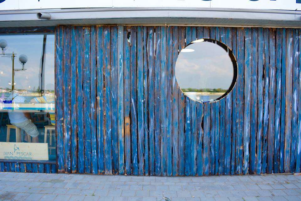 Iubirea pentru peste si grija pentru ecoturism fac casa buna in restaurantul Ivan Pescar