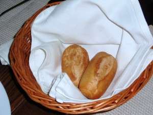 Chifla mica rastoarna restaurantul mare