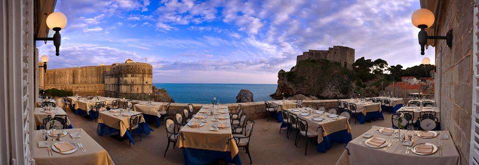 romantic restaurant nautika