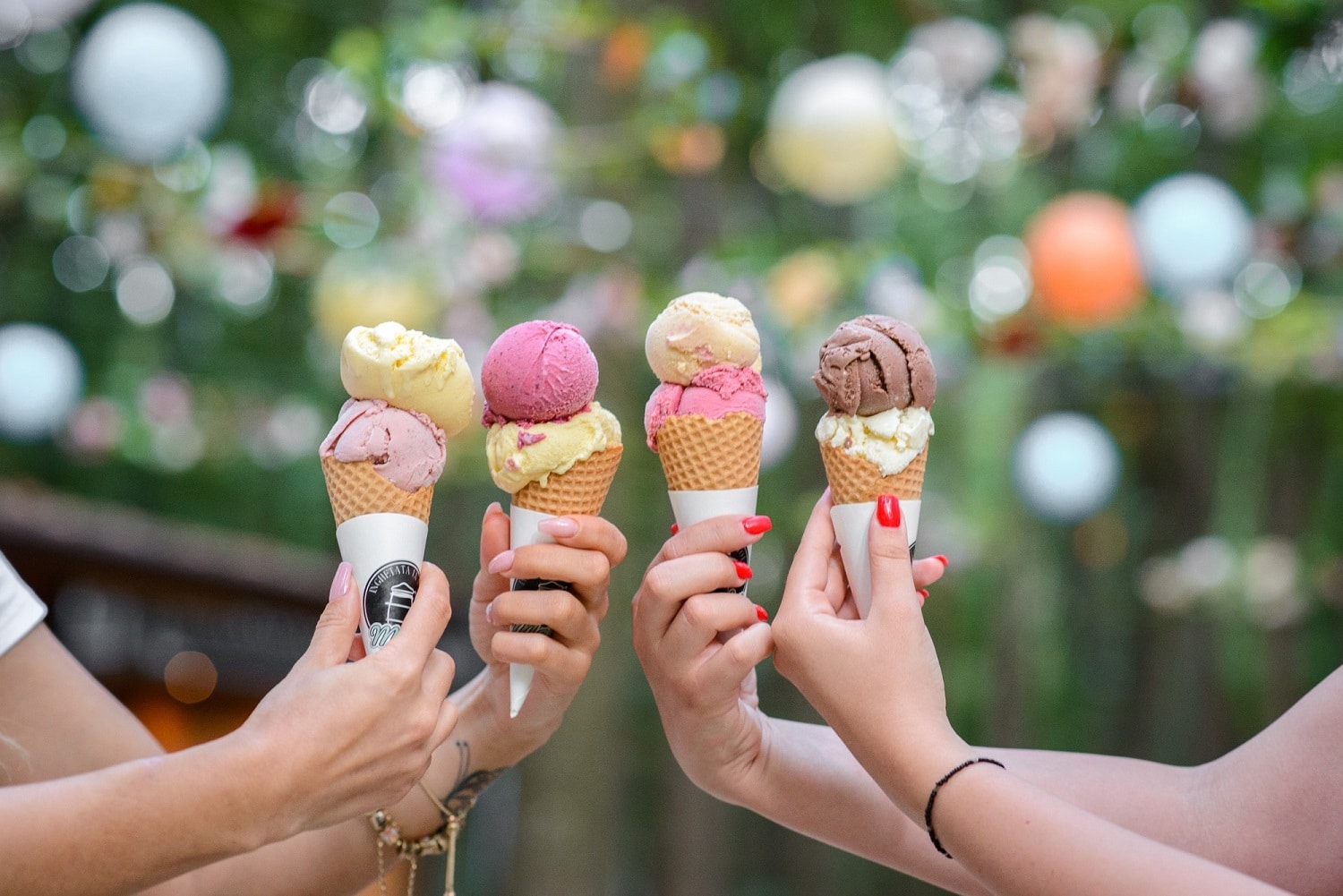 Gelaterii cu înghețată artizanală din București (unele și cu livrare)