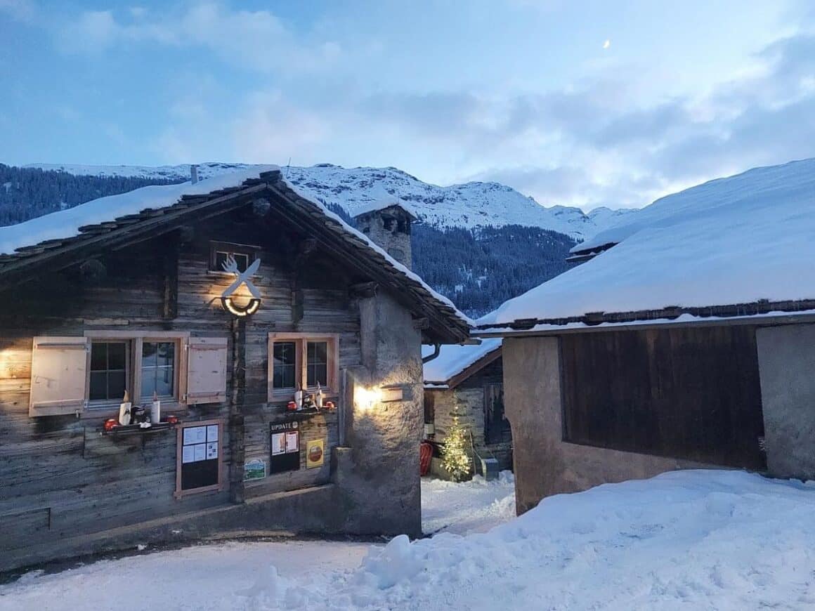 restaurant rustic din satul vals, chiar la baza partiei de sanius