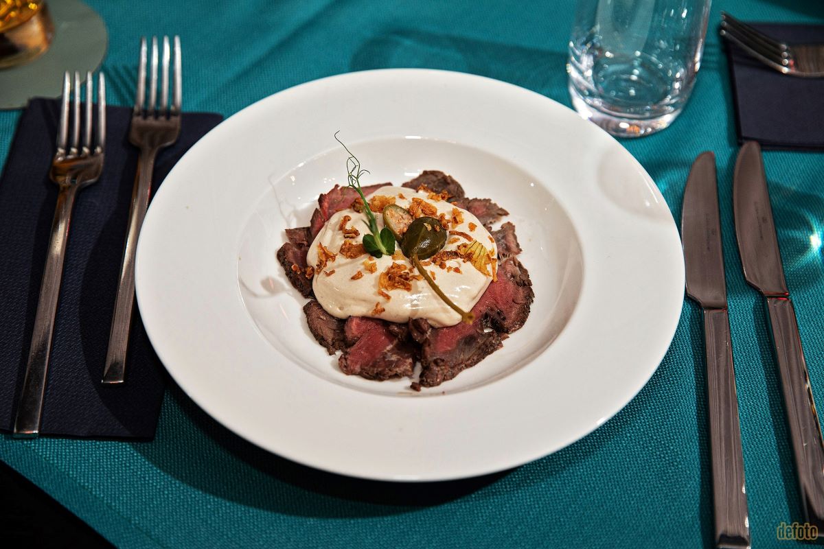 steak de vita din meniul restaurantului xo din oradea 