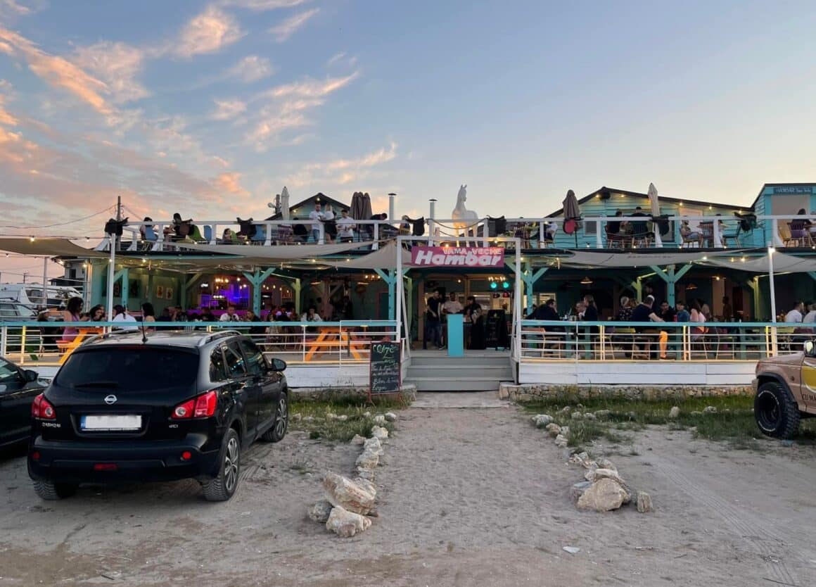 terasa HamBar Vama Veche