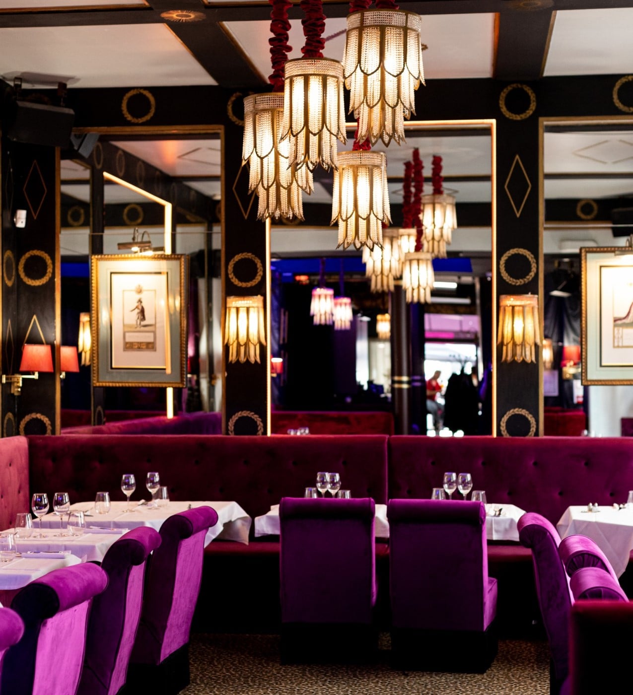 Restaurant L'Empire DU 8ème Paris, restaurante din Paris