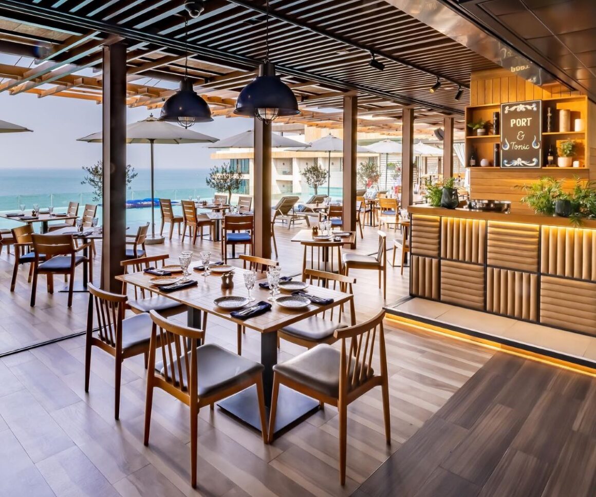 interiorul restaurantului Tasca by José Avillez din dubai