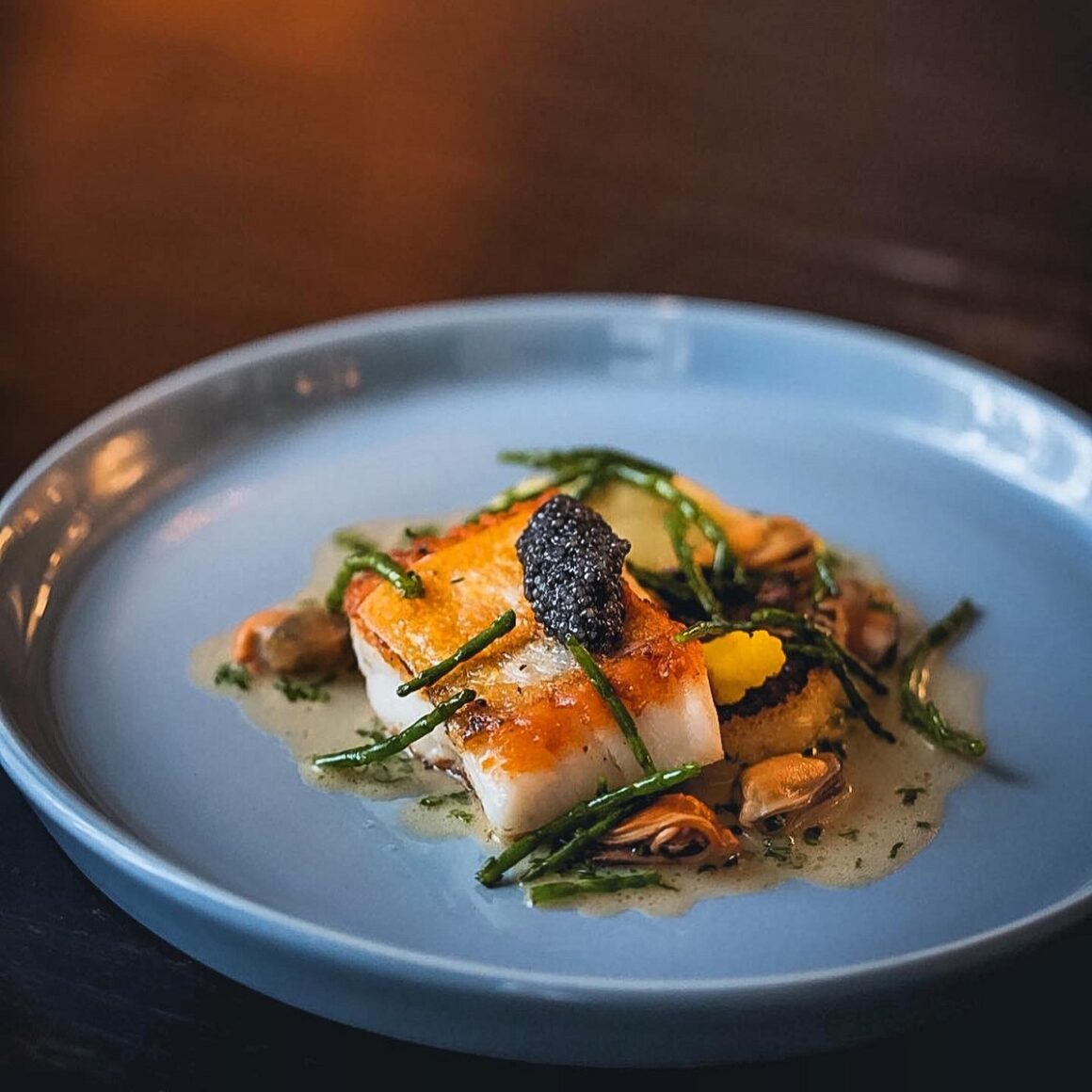 friptura cu sos si legume de la Latelier Relais & Chateayx