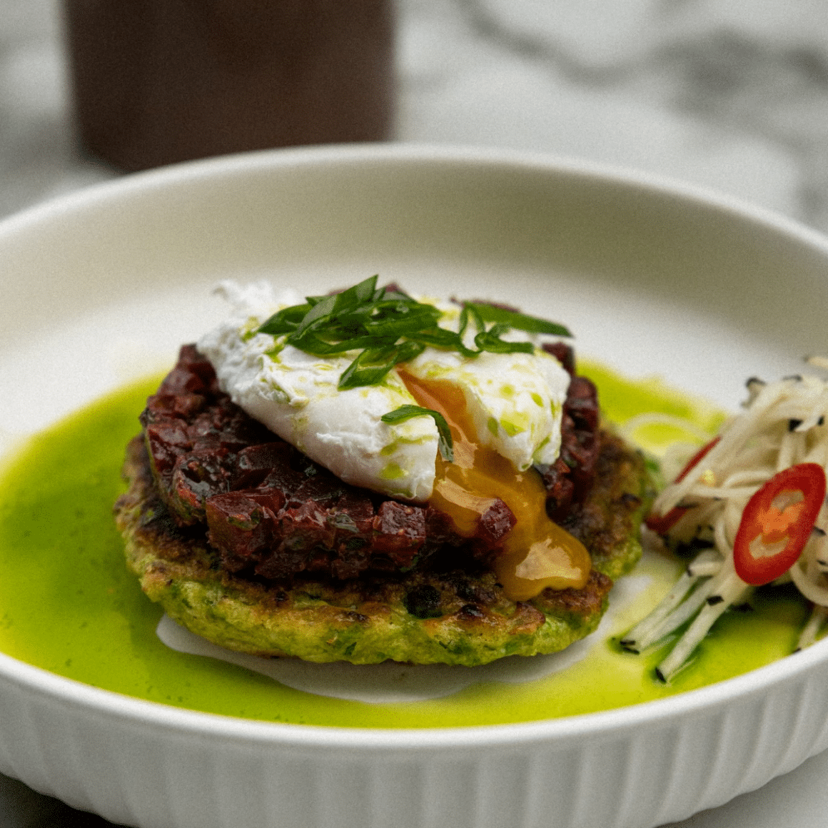 close up cu o farfurie cu mancare de la Hygge restaurant