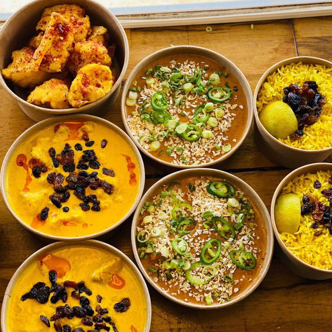 boluri cu mâncare indiană de la IndiVan București