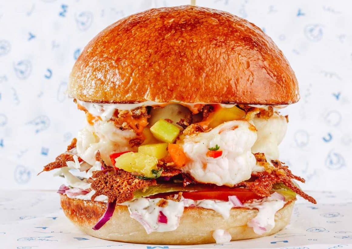 Burger cu creveți de la Meygu București