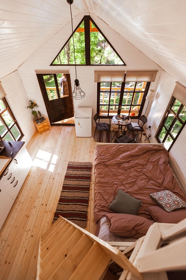 spatiul de cazare din Transylvania Loft Treehouse