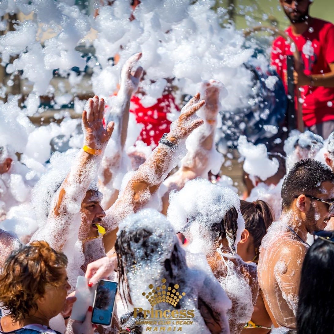 petrecere cu spuma Princess Cub Mamaia.