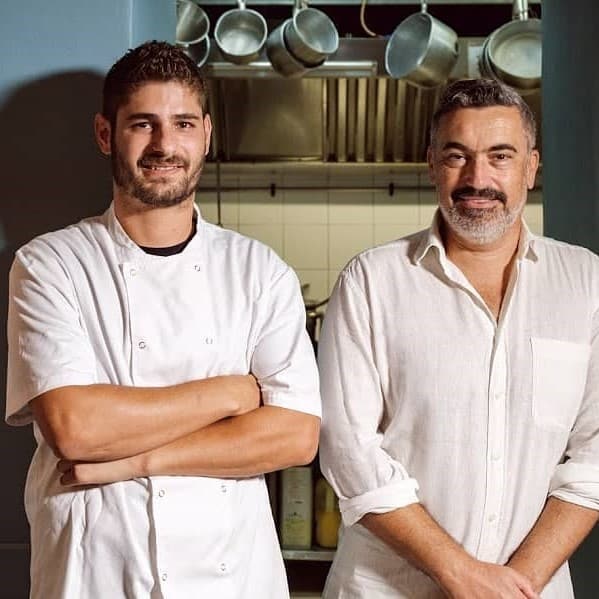 2 bucatari de la restaurant Rubino, Valletta, Malta.