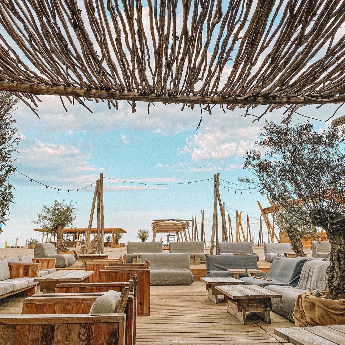 plaja de la Crazy Beach Mamaia