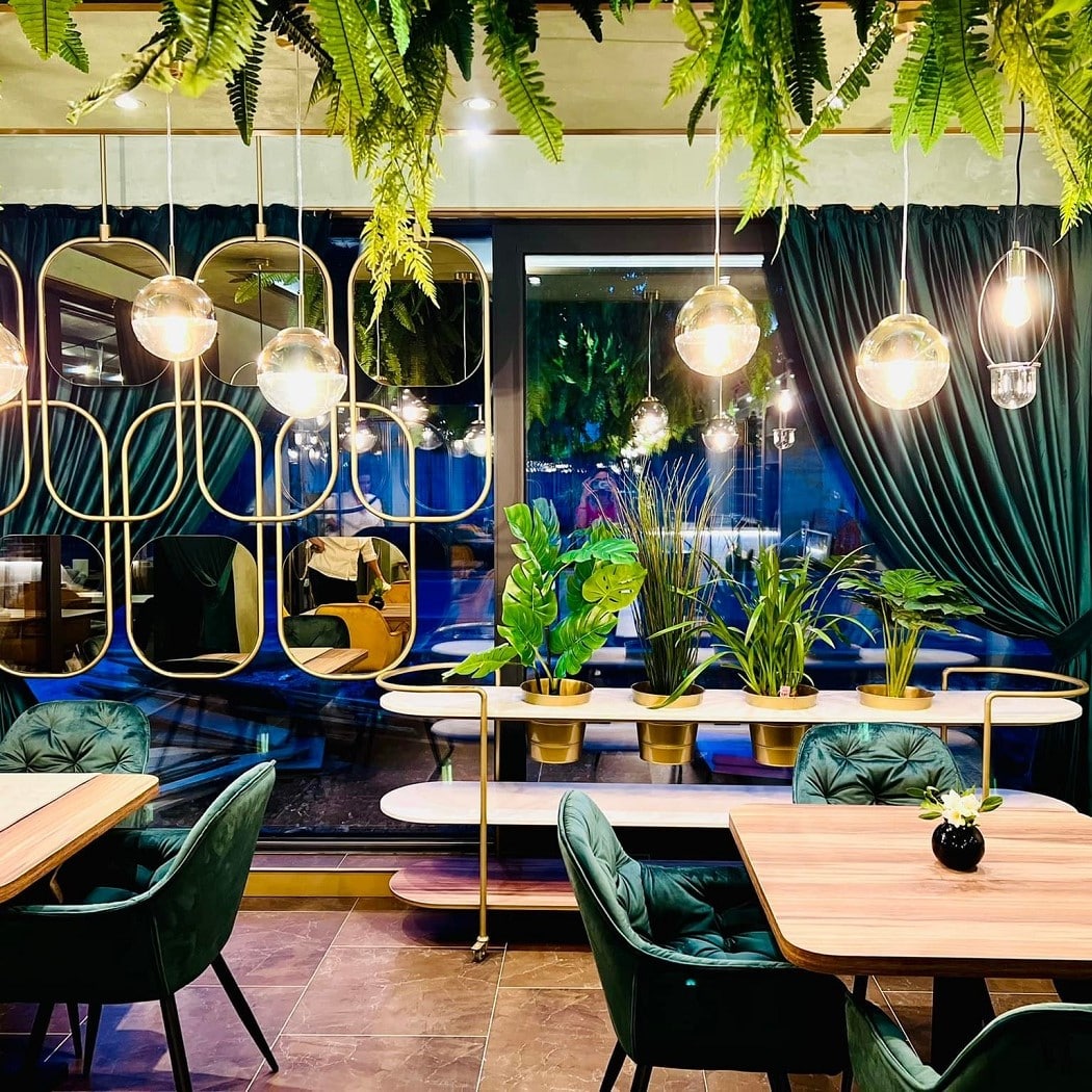 Interiorul restaurantului Sciccheria - restaurante italiene din București