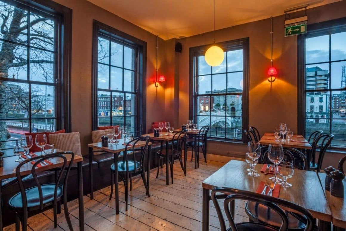 restaurantul The Woollen Mills  din Dublin, una din destinații europene perfecte de vizitat toamna