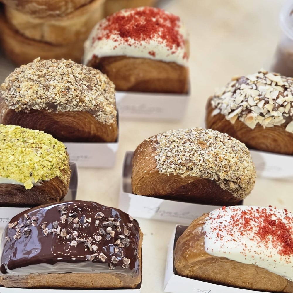 Diferite tipuri de New York Roll de la Angeșine Cake Boutique