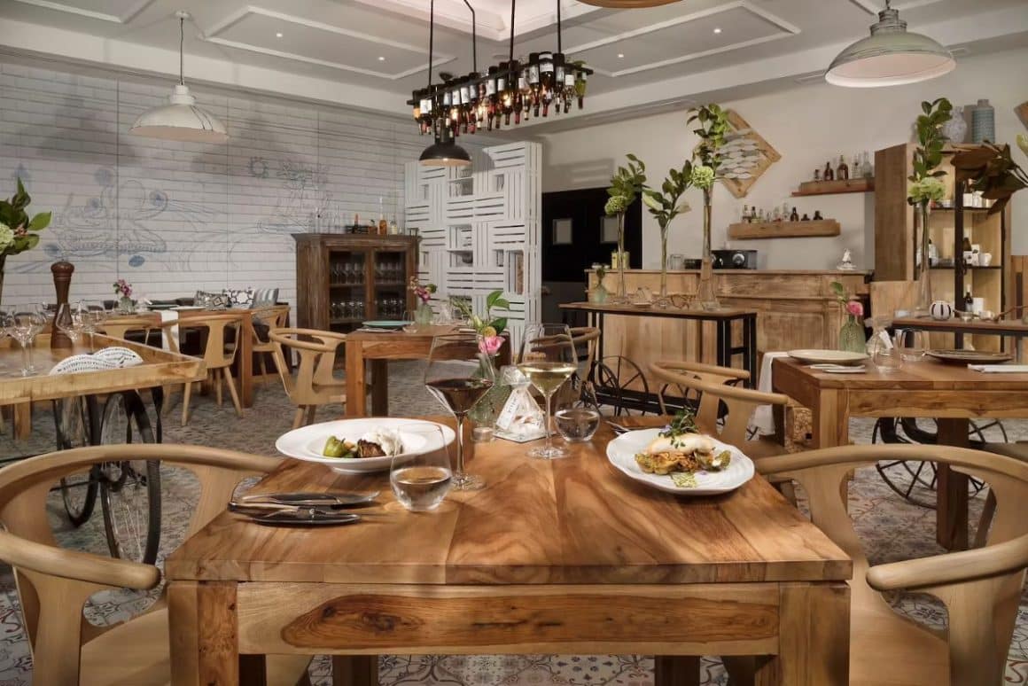 Restaurantul DOM din Marbella, una din destinații europene perfecte de vizitat toamna