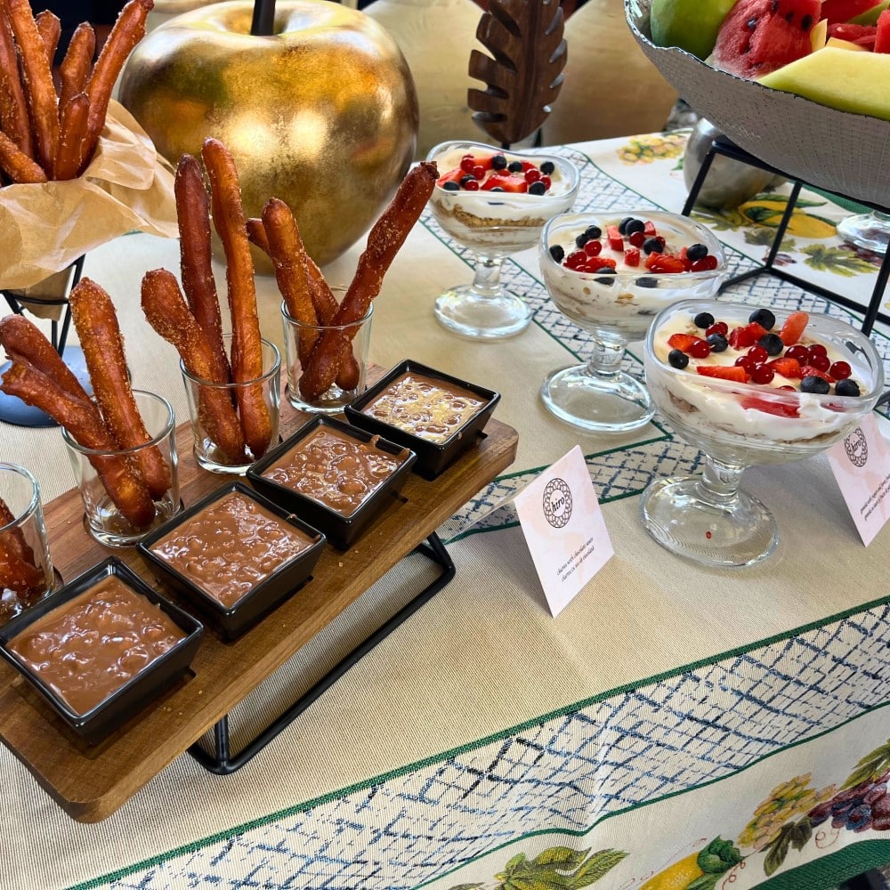 churros de la brunch-ul de la Hiro Bay