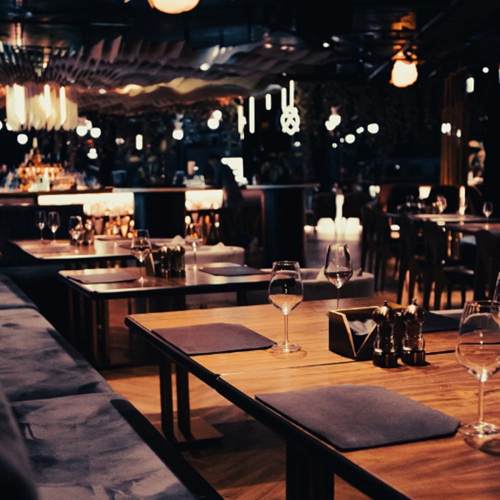 restaurant cochet unde se tin cine pe nevazute