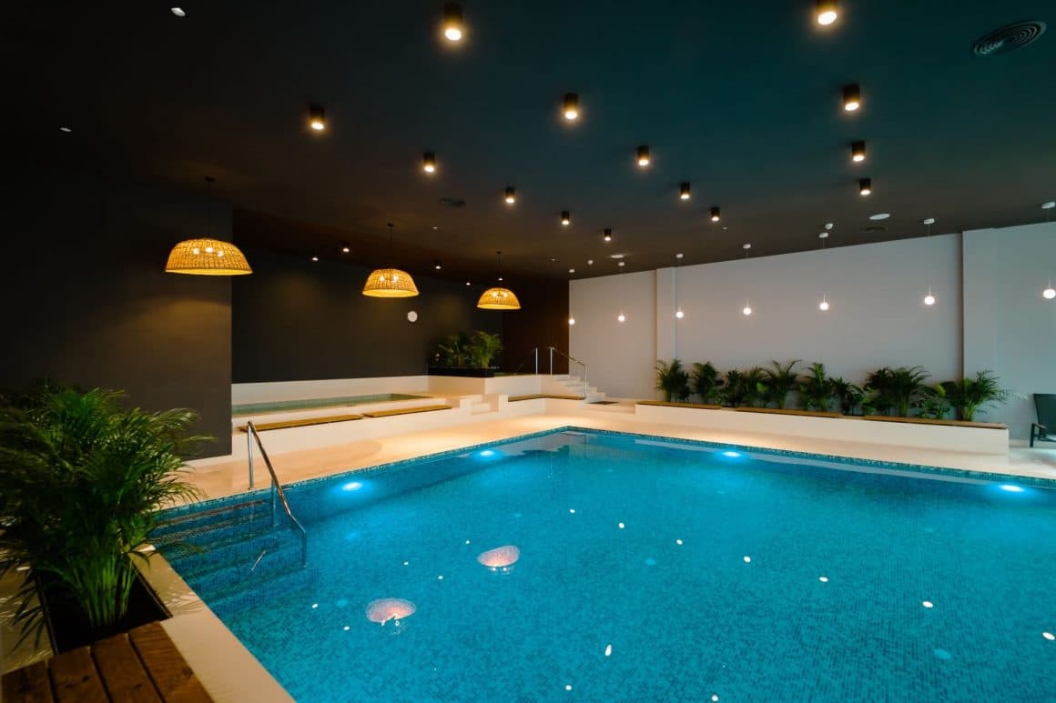 piscina de la Crama Jelna. Crame cu cazare din România