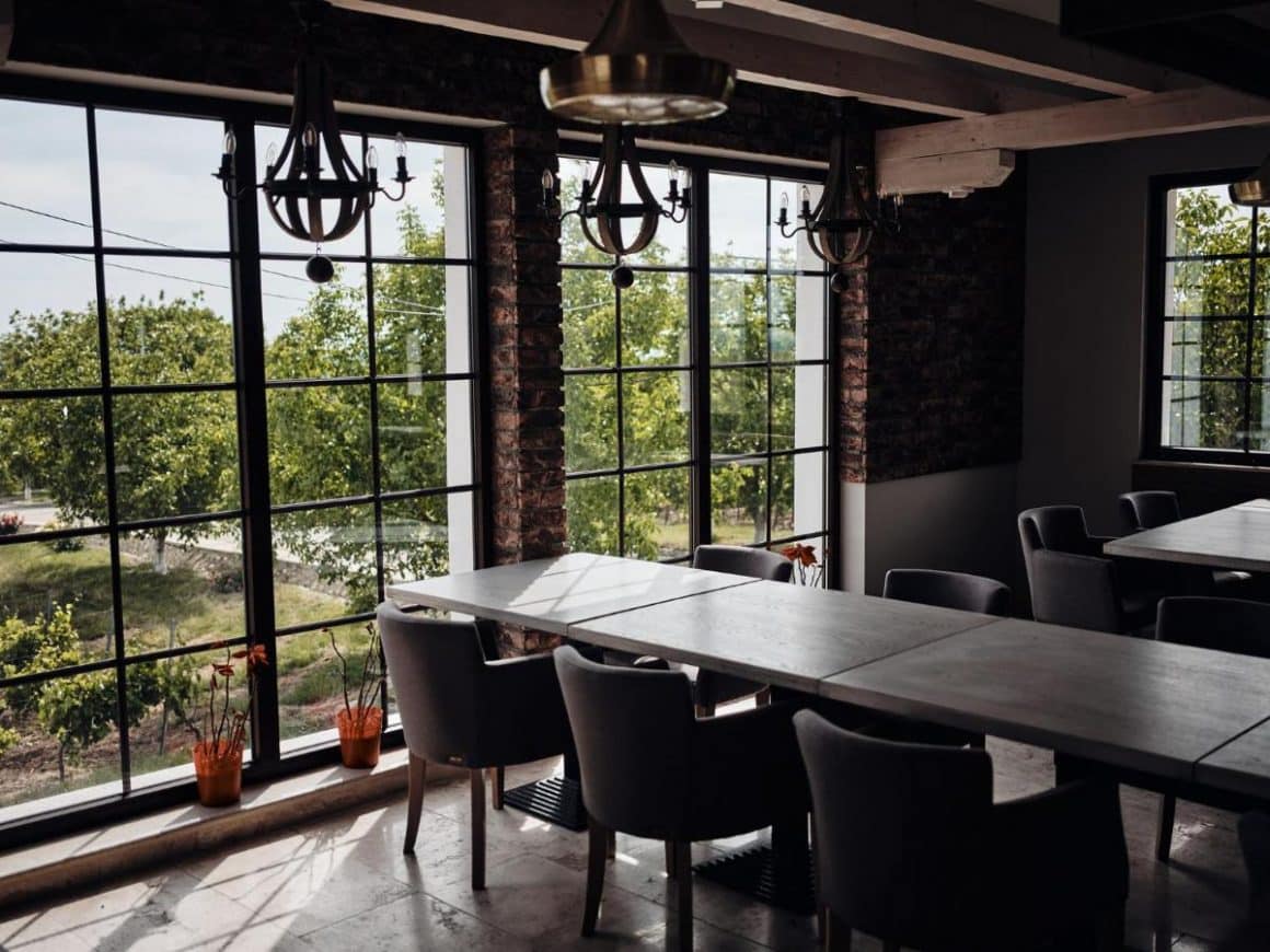 interiorul hotelulului de la Domeniile Panciu