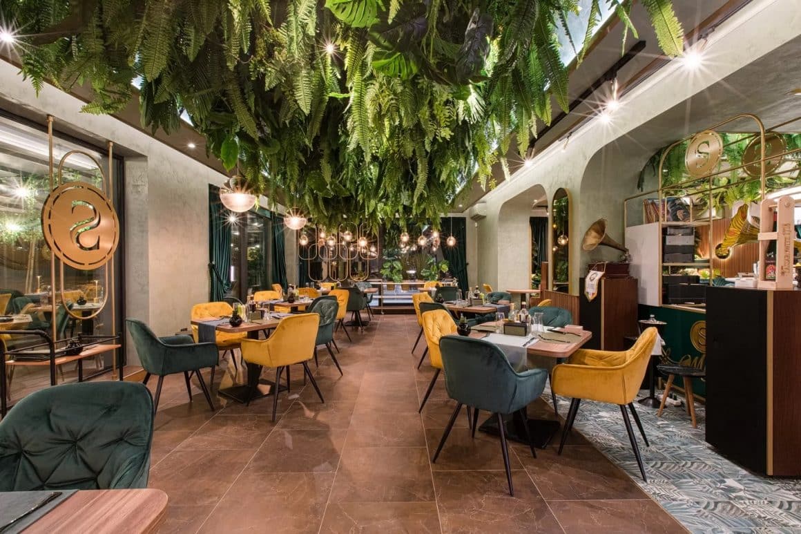 cadru din interiorul restaurantului Sciccheria