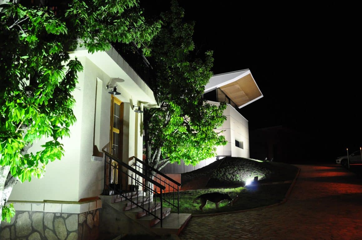 vila de cazare la crama LacertA