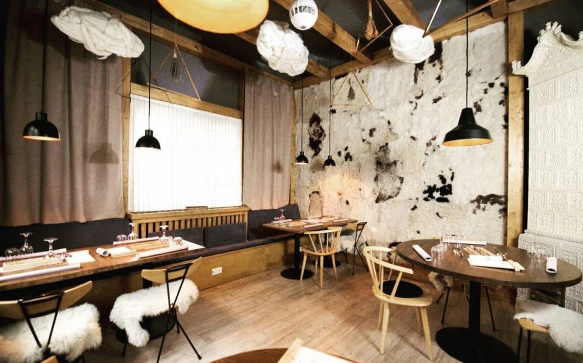 sala de mese din restaurant NOUA - restaurante românești