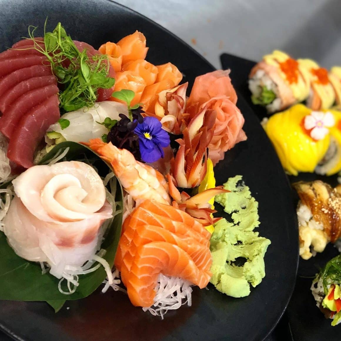 rulouri de sushi de la Edo Sushi