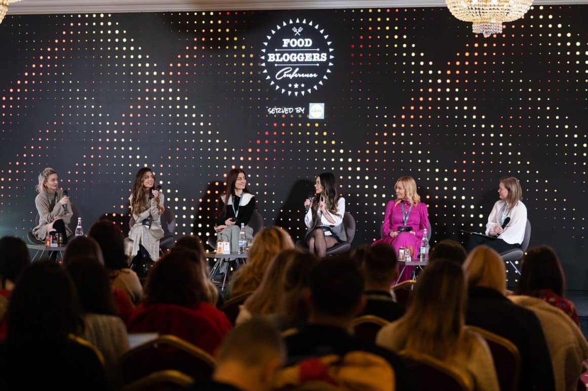 mai multi vorbitori pe scena la Food Content Creators Conference