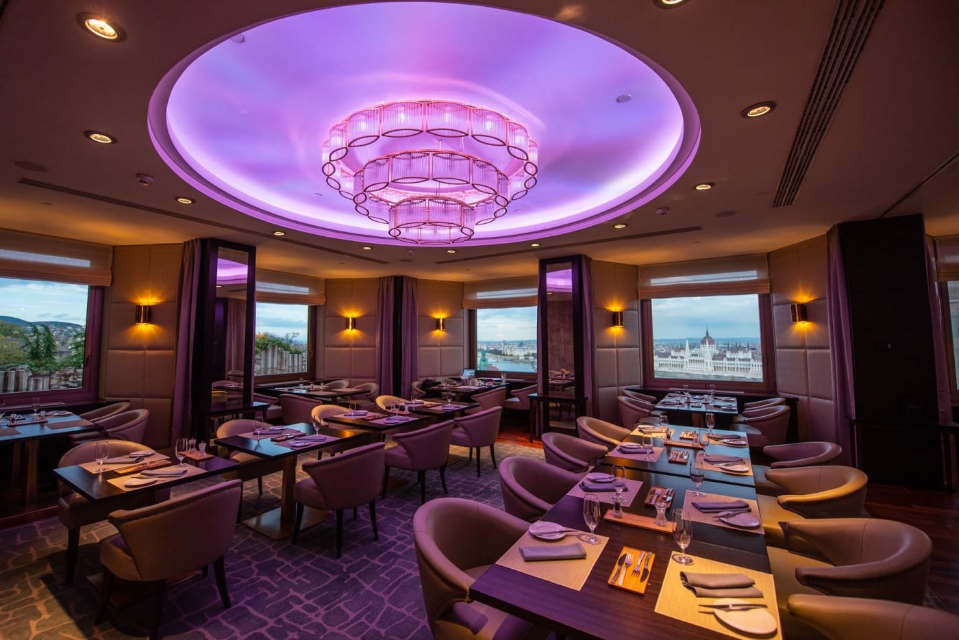 Bistroul Láng, Castelul Hilton Buda