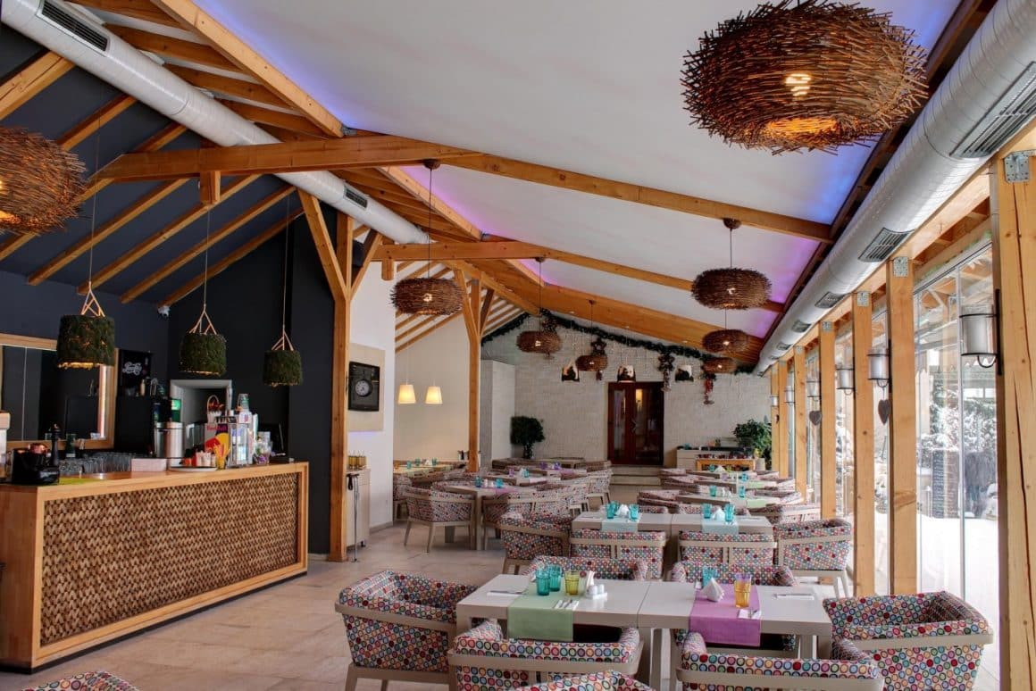 Decorul modern si elegant la restaurant Dragului. Restaurante din Predeal