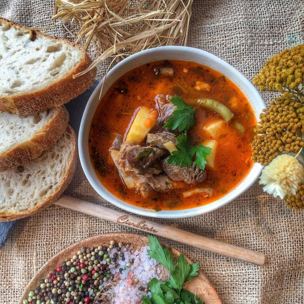 ciorba acra de vacuta