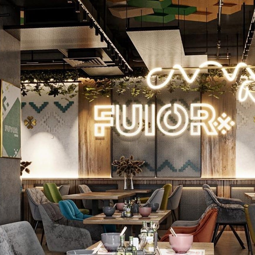 interiorul modern de la restaurant Fuior, cu specific romanesc