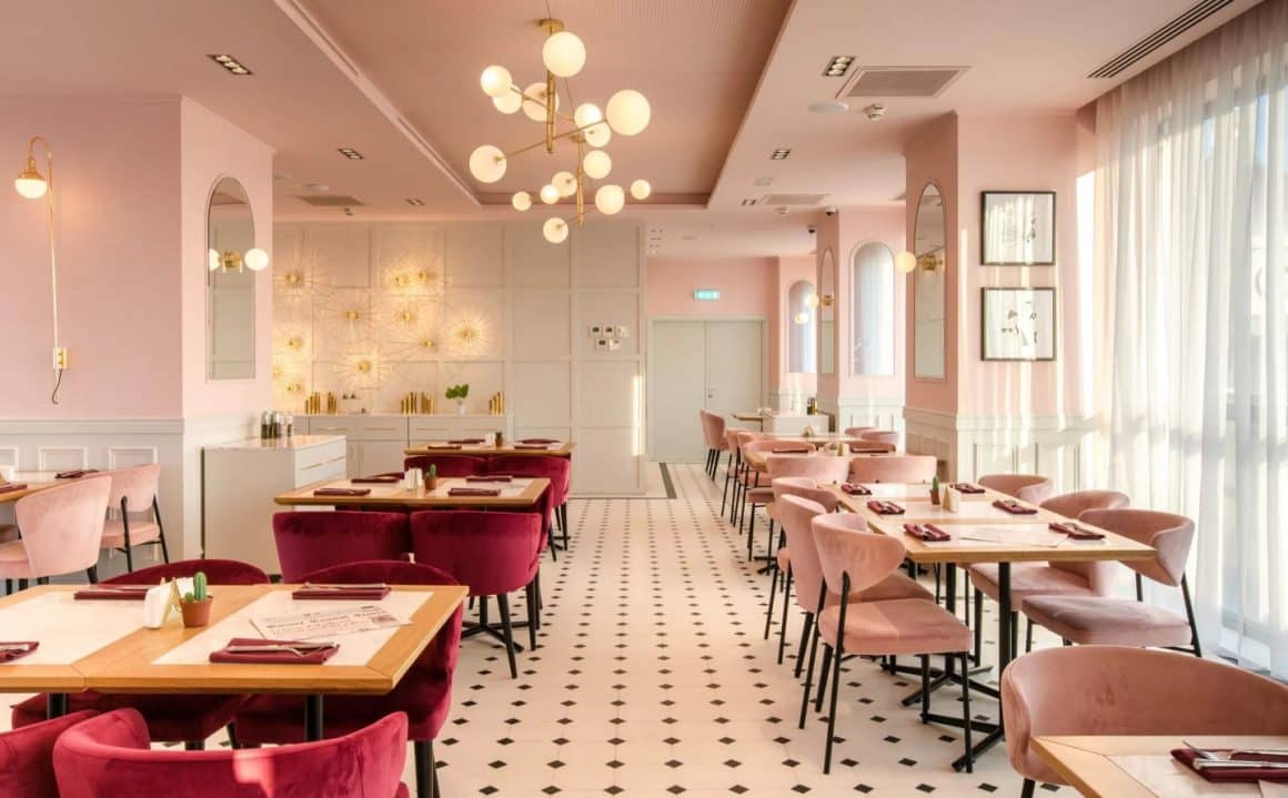 Interiorul de la Bistro Cișmigiu