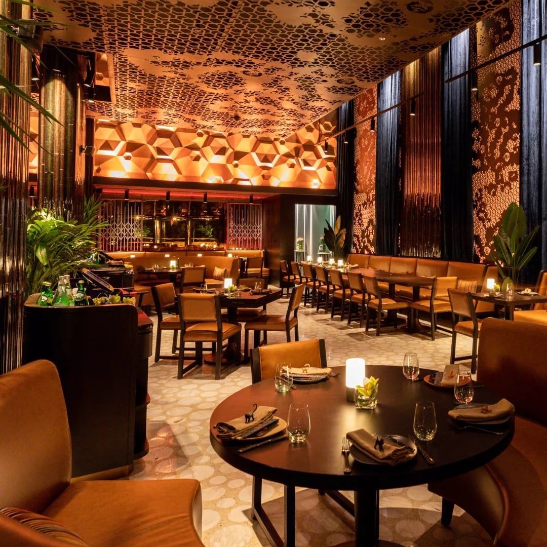 Interiorul restaurantului MNKY HSE din Riyadh