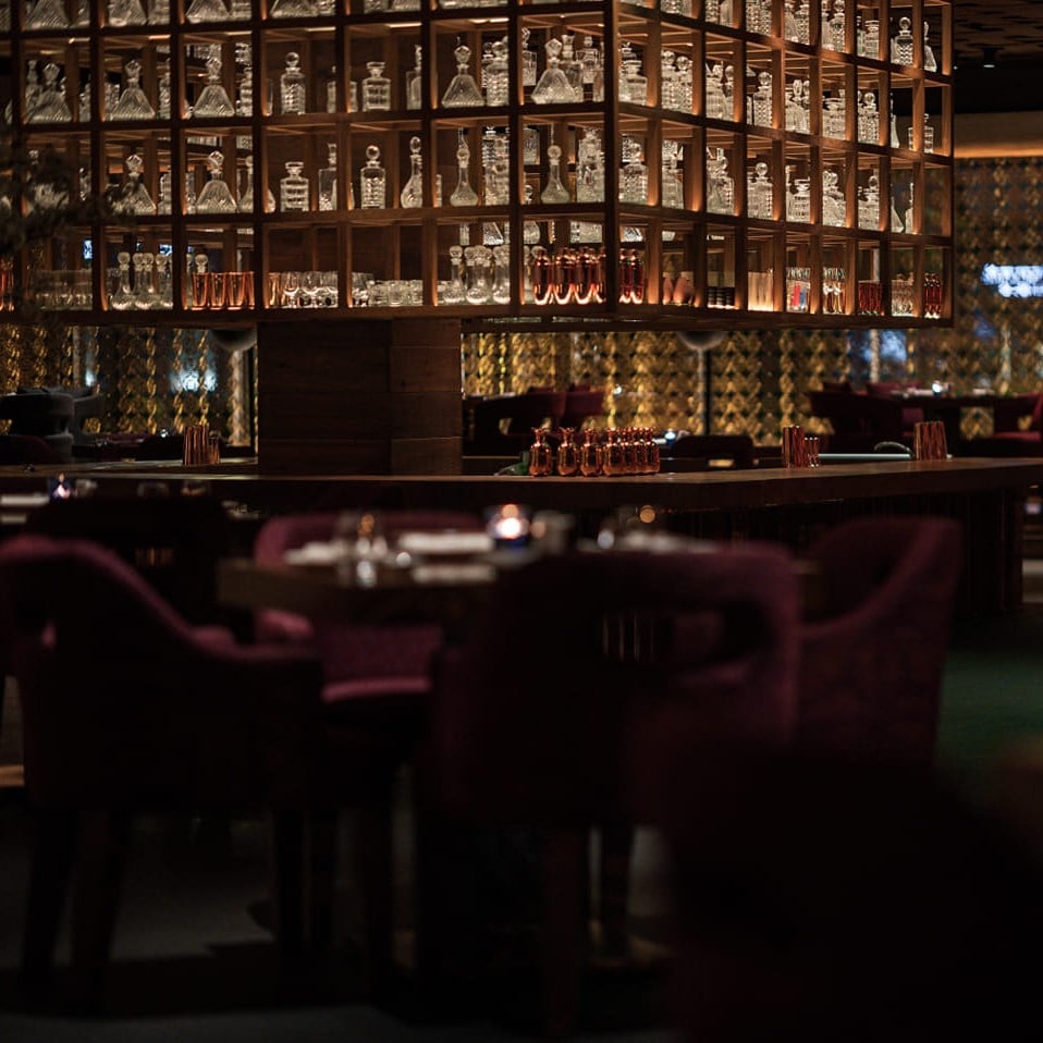 Interiorul restaurantului Nozomi din Riyadh